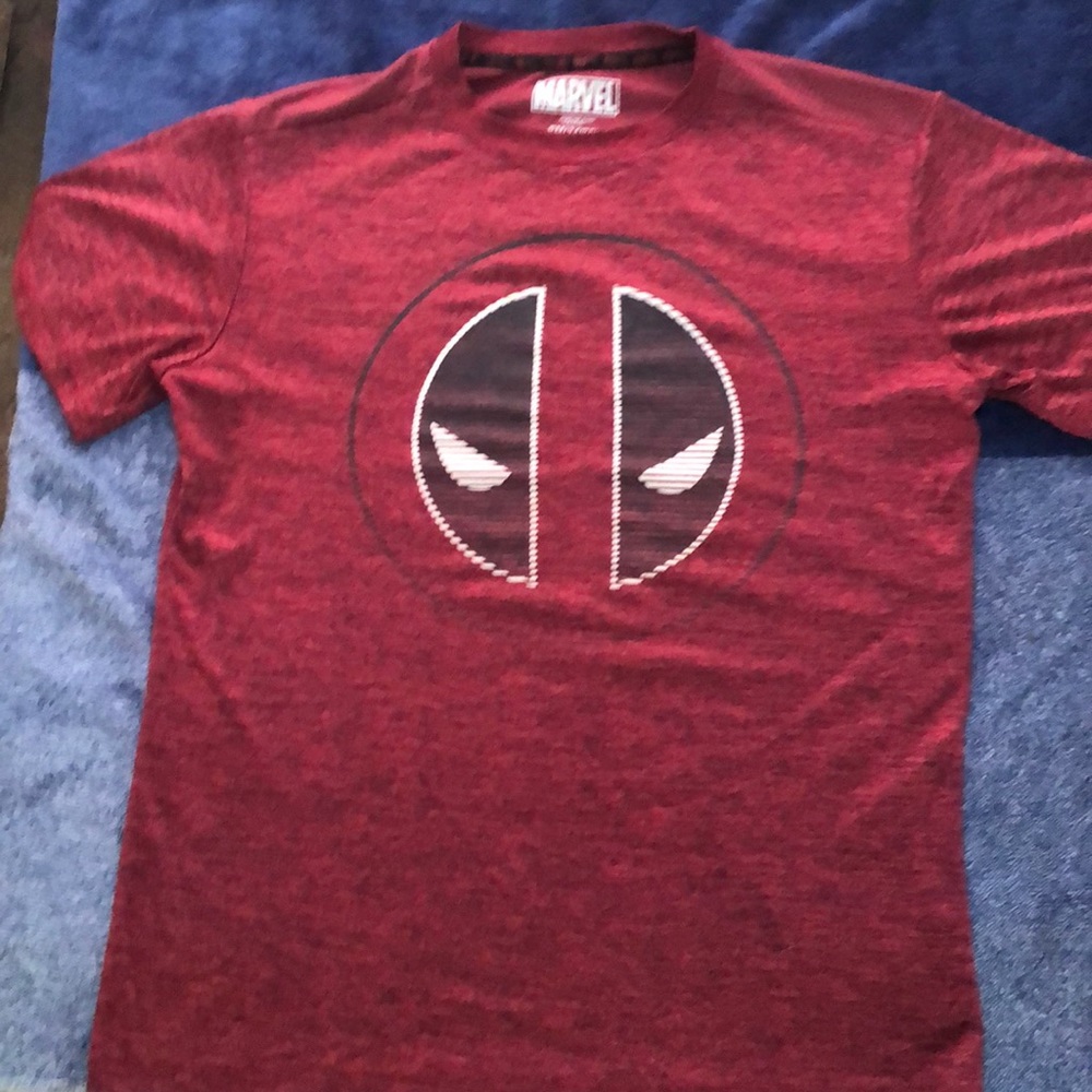 Deadpool tee